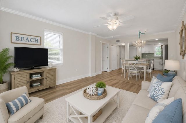 4650 COVE CIRCLE 105, St Petersburg, FL 33708
