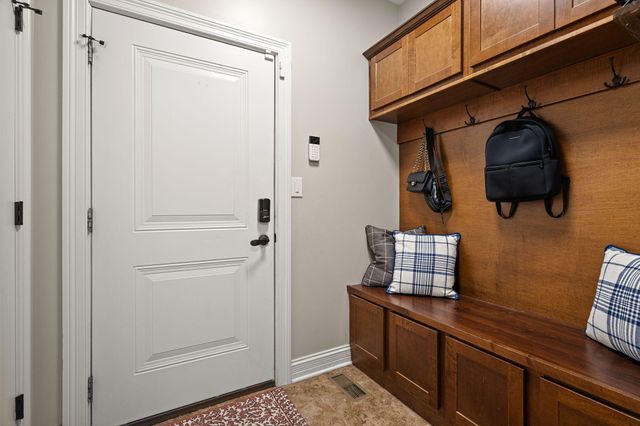 906 Theresa Drive, Crown Point, IN 46307
