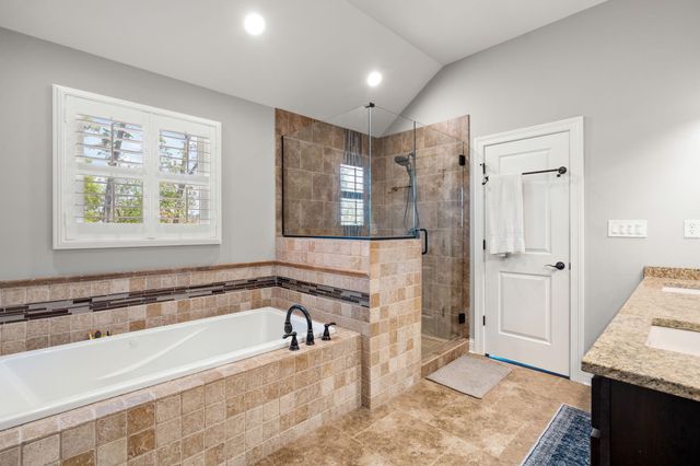 906 Theresa Drive, Crown Point, IN 46307