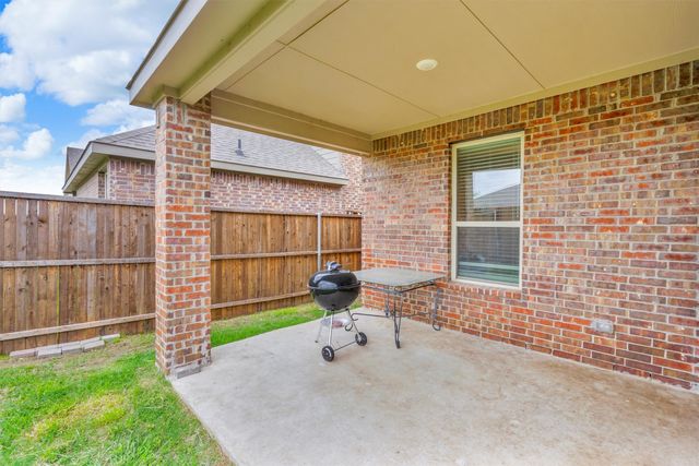 2561 Pettus Drive, Forney, TX 75126