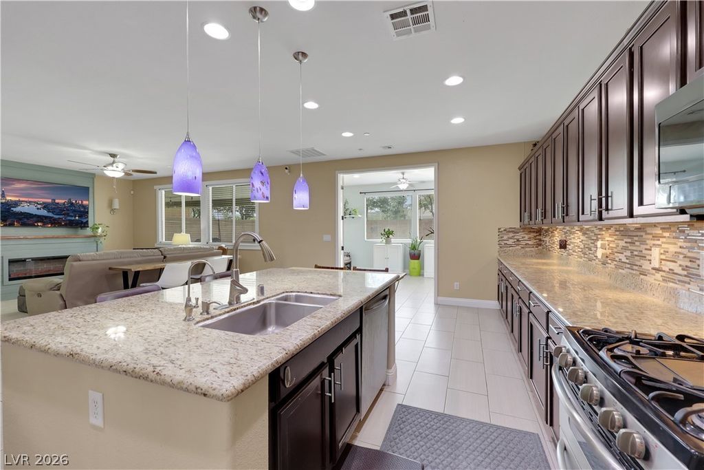 3785 Toscanella Avenue, Henderson, NV 89052 — photo 5