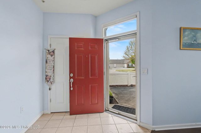 8759 Parkview Oaks Circle, Olive Branch, MS 38654