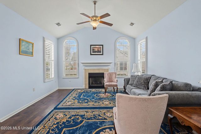 8759 Parkview Oaks Circle, Olive Branch, MS 38654