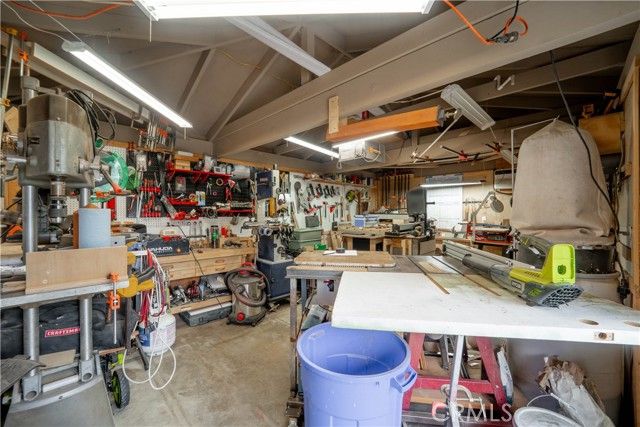 42815 16th, Lancaster, CA 93534