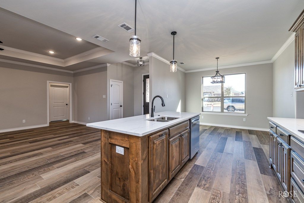 Image 8 of property listing at 5005 Scarlet Oak Lane, San Angelo, TX 76904