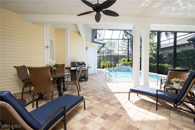 476 1st AVE N, Naples, FL 34102