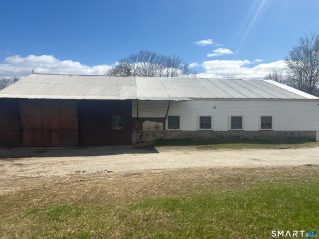 52 Gillotti Road, New Fairfield, CT 06812