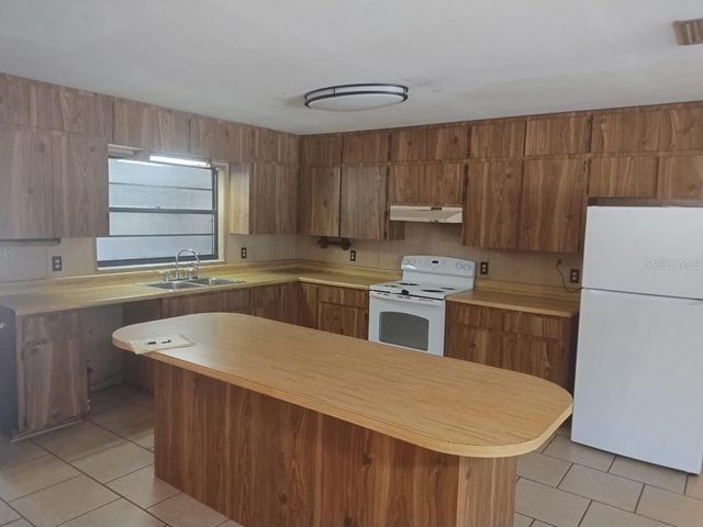 2803 FRANKLIN STREET, Plant City, FL 33563