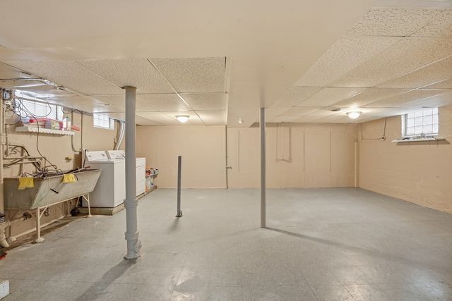 11056 S State Line Road, Chicago, IL 60617