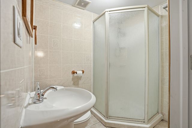 11056 S State Line Road, Chicago, IL 60617