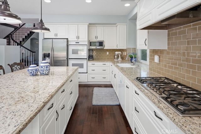 28855 Cedar Ridge Court, Saugus, CA 91390