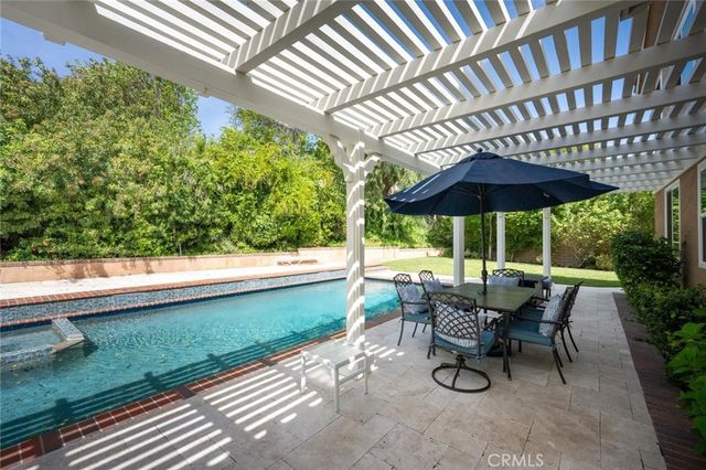 28855 Cedar Ridge Court, Saugus, CA 91390