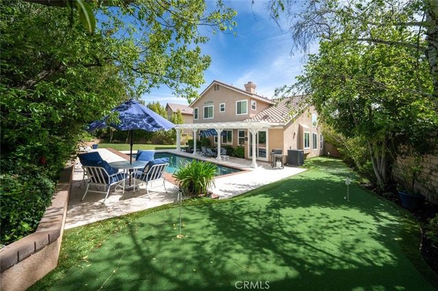 28855 Cedar Ridge Court, Saugus, CA 91390