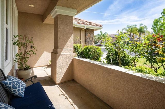 28855 Cedar Ridge Court, Saugus, CA 91390