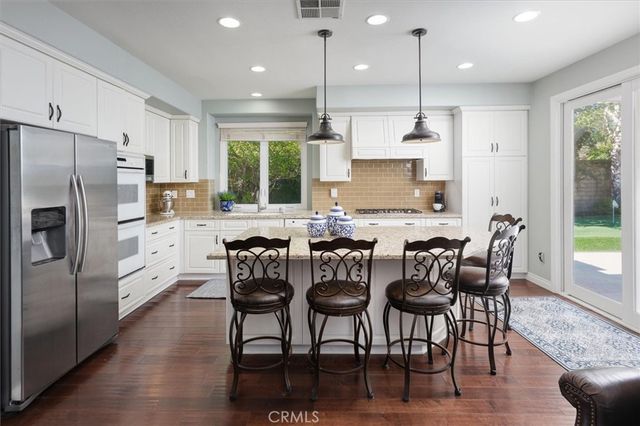 28855 Cedar Ridge Court, Saugus, CA 91390