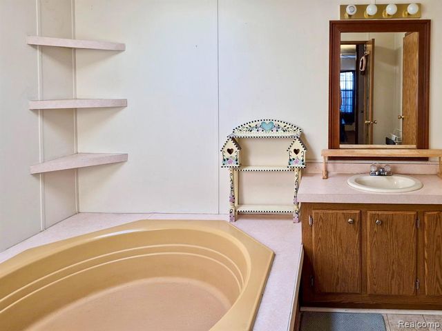 17849 Patrick Street, Romulus, MI 48174