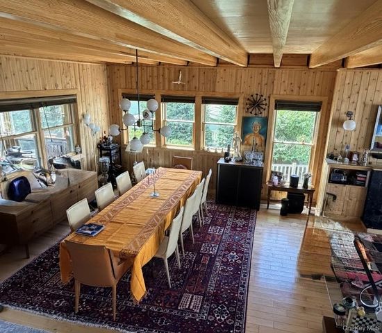 118 Bayview Walk, Cherry Grove, NY 11782