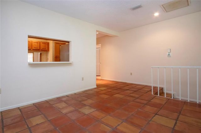 4812 KESTRAL PARK CIRCLE 20, Sarasota, FL 34231