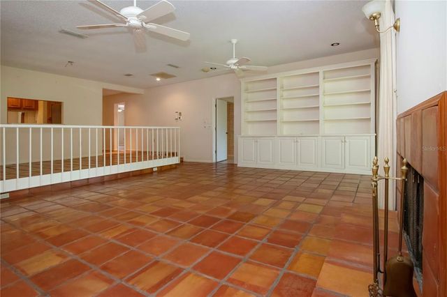 4812 KESTRAL PARK CIRCLE 20, Sarasota, FL 34231