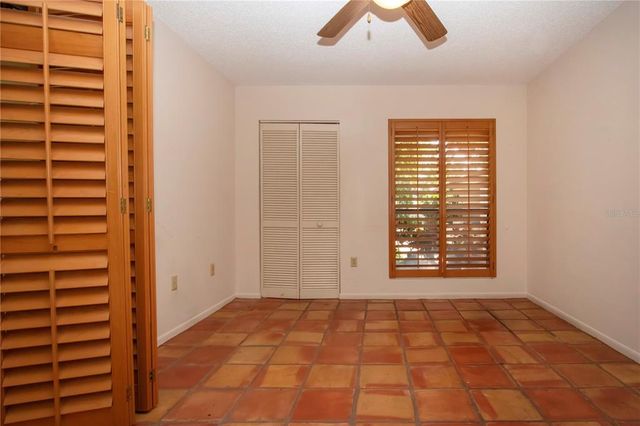 4812 KESTRAL PARK CIRCLE 20, Sarasota, FL 34231
