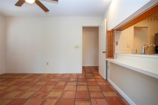4812 KESTRAL PARK CIRCLE 20, Sarasota, FL 34231