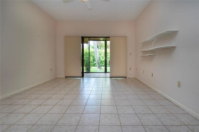 4812 KESTRAL PARK CIRCLE 20, Sarasota, FL 34231