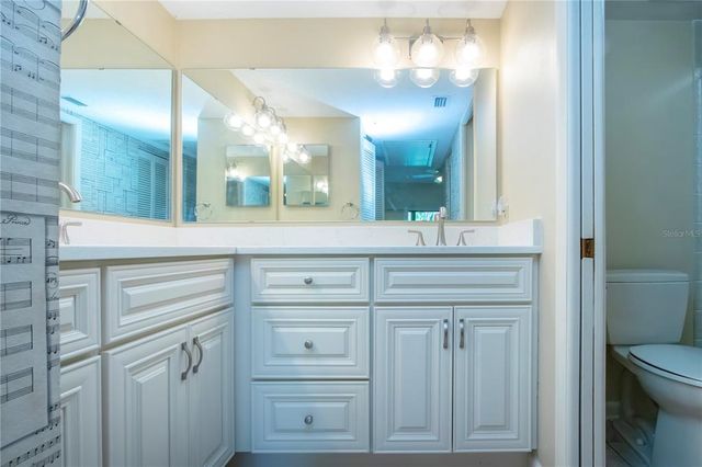 4812 KESTRAL PARK CIRCLE 20, Sarasota, FL 34231