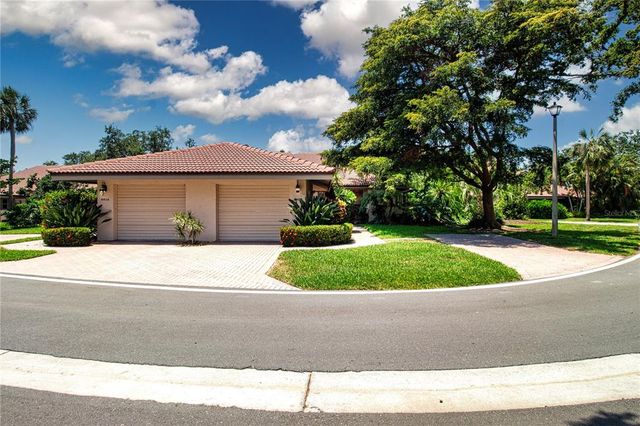 4812 KESTRAL PARK CIRCLE 20, Sarasota, FL 34231