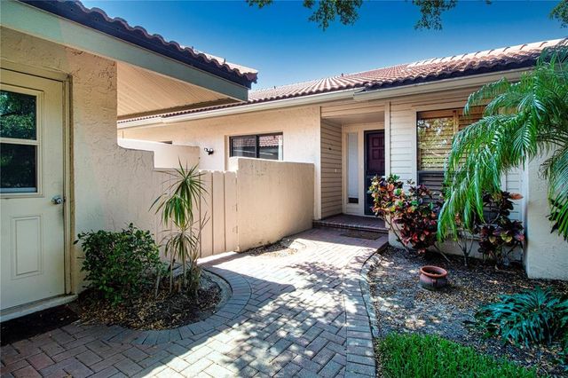 4812 KESTRAL PARK CIRCLE 20, Sarasota, FL 34231