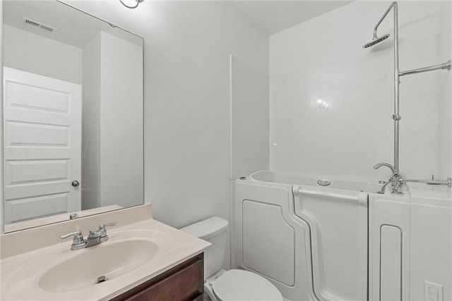 3805 Beaver Swamp Road, Loganville, GA 30052