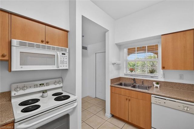 950 Hancock Creek South BLVD 124, Cape Coral, FL 33909