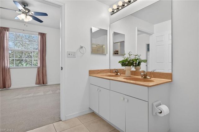 950 Hancock Creek South BLVD 124, Cape Coral, FL 33909