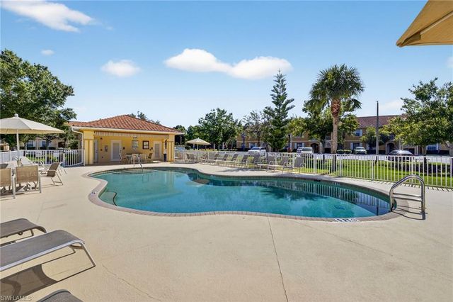 950 Hancock Creek South BLVD 124, Cape Coral, FL 33909