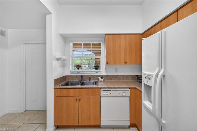 950 Hancock Creek South BLVD 124, Cape Coral, FL 33909