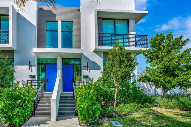 1901 Dock Street, West Palm Beach, FL 33401