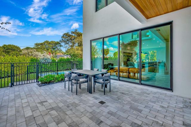 1901 Dock Street, West Palm Beach, FL 33401