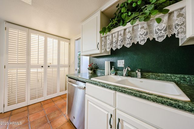 6711 N 16TH Place, Phoenix, AZ 85016