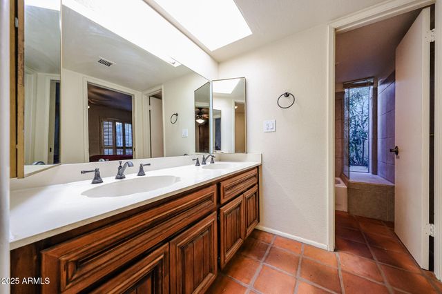 6711 N 16TH Place, Phoenix, AZ 85016