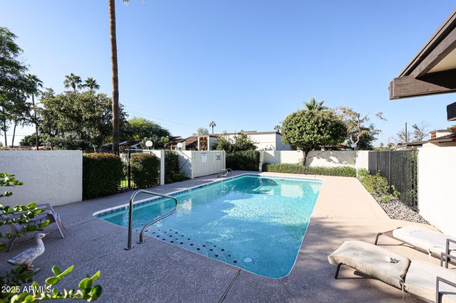 6711 N 16TH Place, Phoenix, AZ 85016