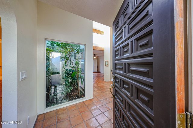 6711 N 16TH Place, Phoenix, AZ 85016