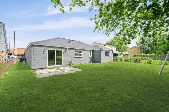 17006 Hall Shepperd Road, Houston, TX 77049