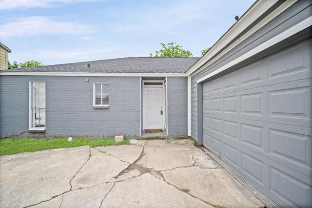 17006 Hall Shepperd Road, Houston, TX 77049