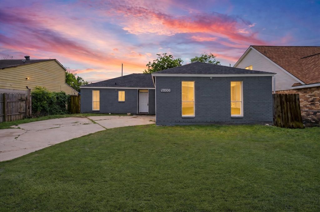 17006 Hall Shepperd Road, Houston, TX 77049