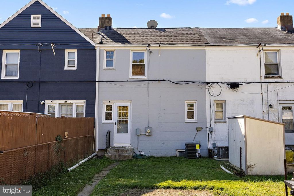 1327 CYPRESS AVE, Wilmington, DE 19805