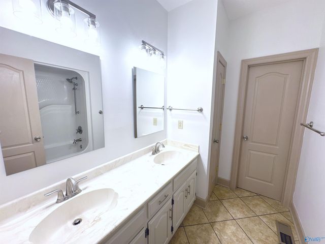 111 Glenmore Drive, Madison, AL 35758