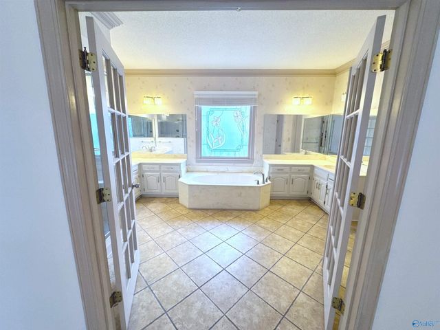 111 Glenmore Drive, Madison, AL 35758