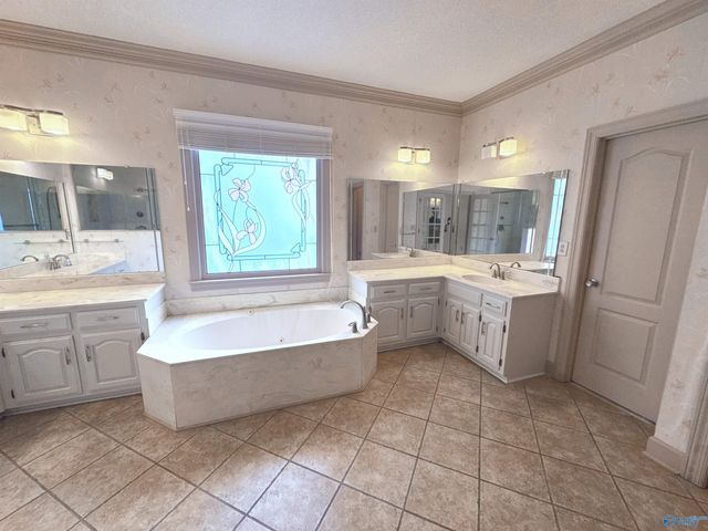 111 Glenmore Drive, Madison, AL 35758