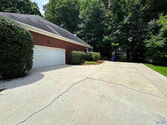 111 Glenmore Drive, Madison, AL 35758