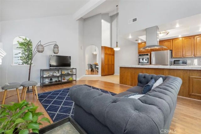 7810 Valley Flores Drive, West Hills, CA 91304