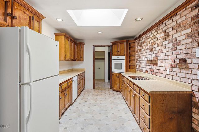 4433 Rogue River Highway, Grants Pass, OR 97527